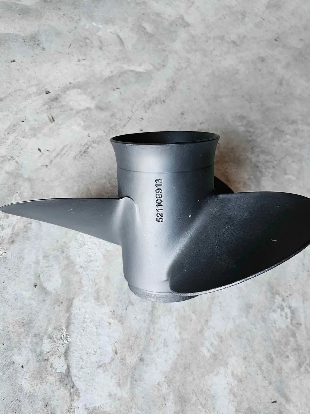 Solas Black Boat Propeller - 9.9x13
